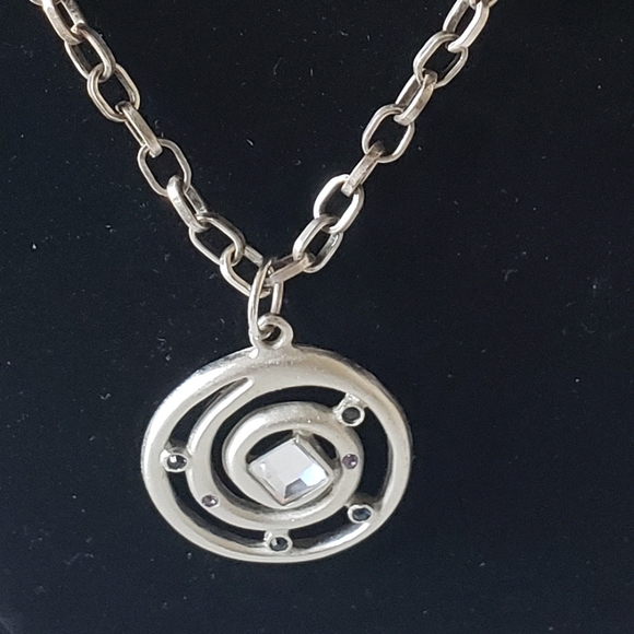 FASHION JEWELRY NECLACES - Picture 2 of 2